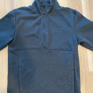 Men’s KAVU 1/2 zip fleece (L)